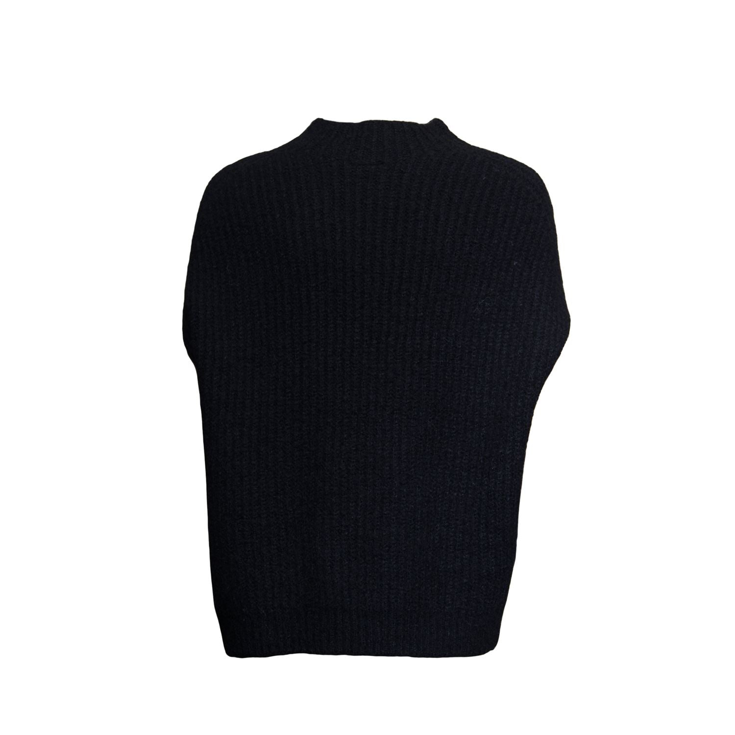 Sweater sleeveless