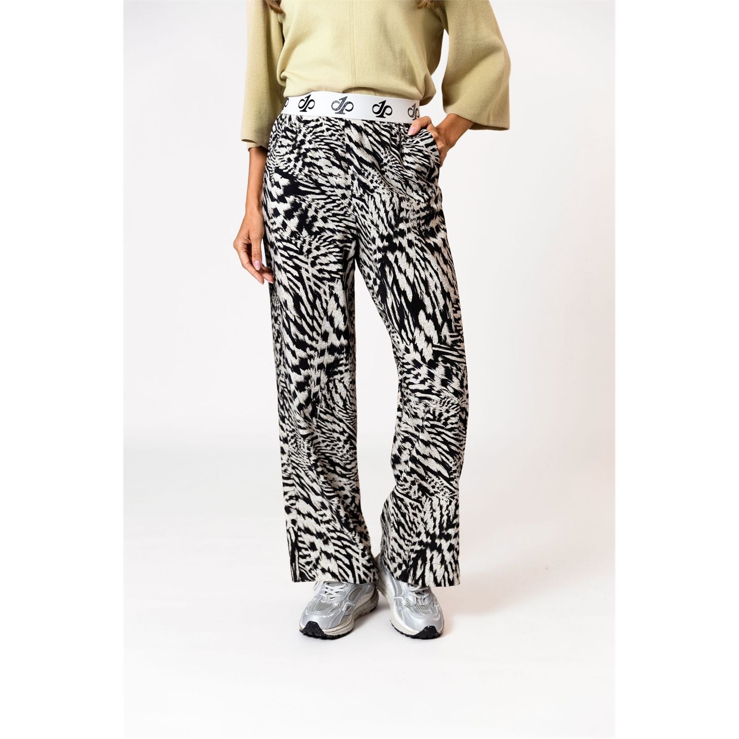 Pant print