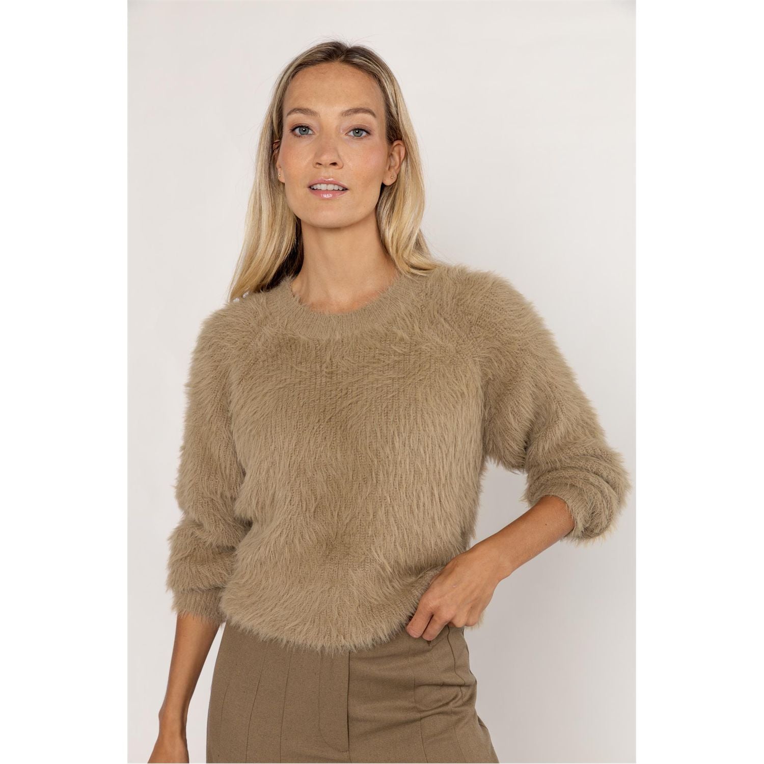 Sweater hairy