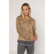 Sweater giraffe