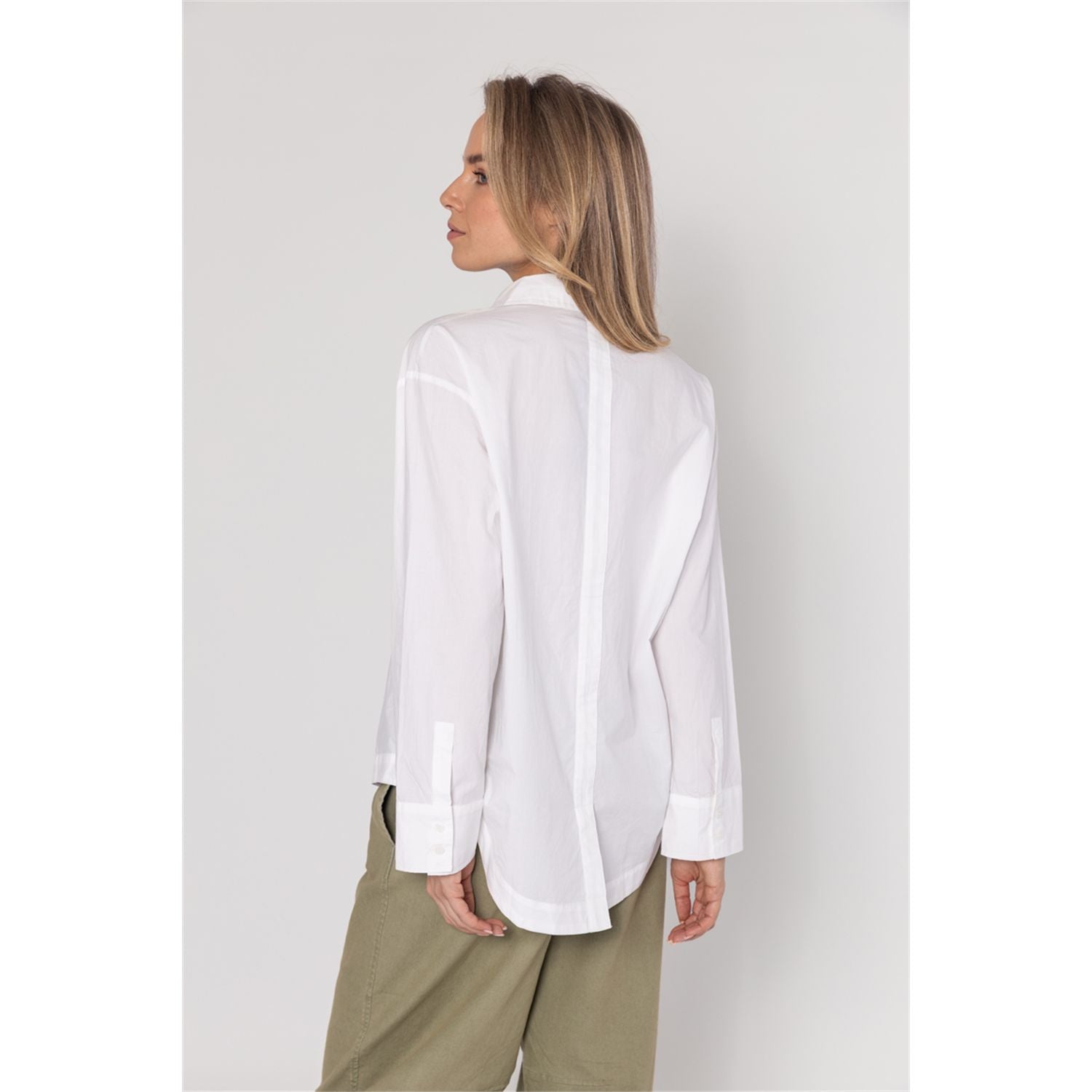 Blouse slit
