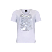 V-neck T-shirt made of 100% cotton with artwork. Pair with one of our jackets for a layered look.