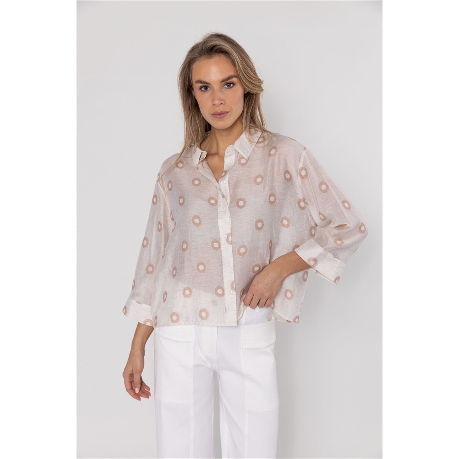 Blouse dots
