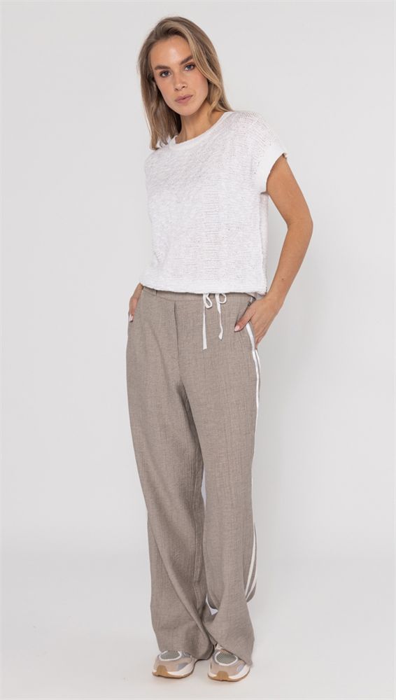 Pullover sleeveless