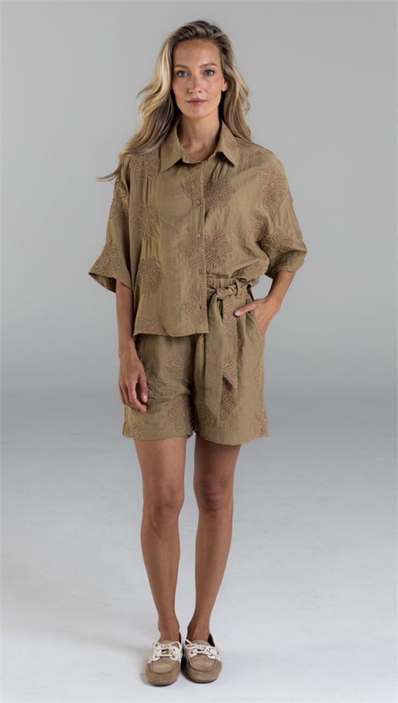 Short embroidery