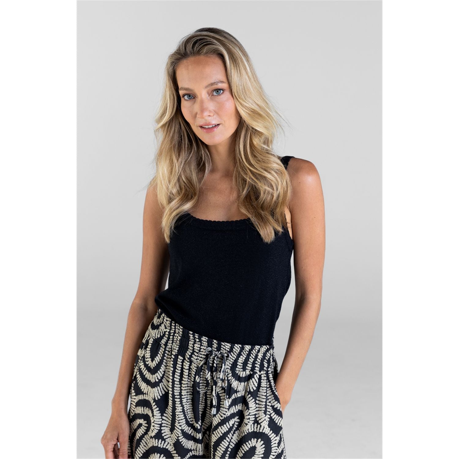 Top knitted
