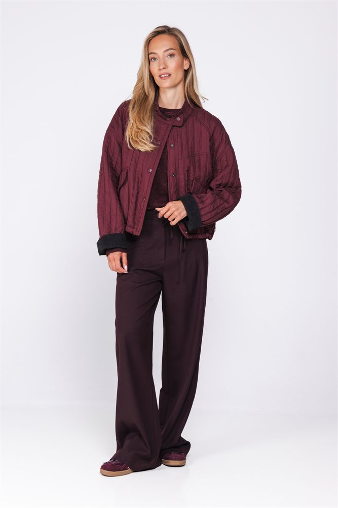 Jacket rib details