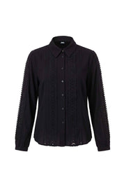 Blouse lace